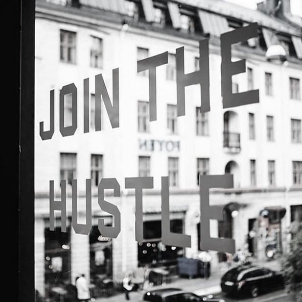 Join the hustle logga på fönster